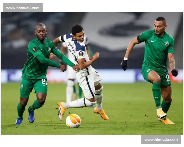 欧冠比赛预测：深入分析各队实力与近期状态，准确预测最新比分走势